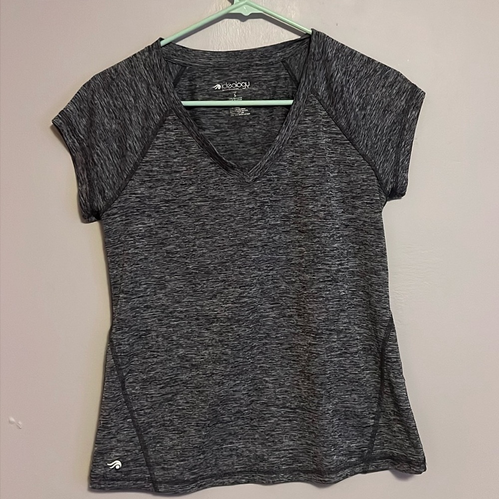 Ideology Grey athletic t shirt. Size small